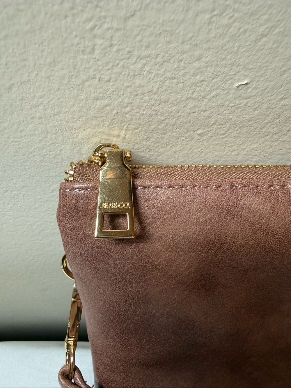 NWOT Jen & Co Wristlet - Picture 2 of 8